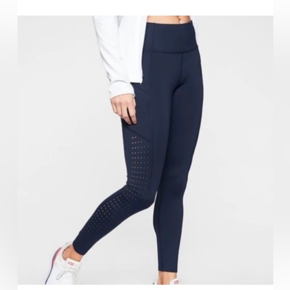 Athleta Contender Laser Cut 7/8 Navy Tights